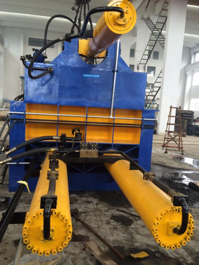 Máy đóng kiện thép phế liệu Y81 Series 160 tấn trong nhà máy thép 0
