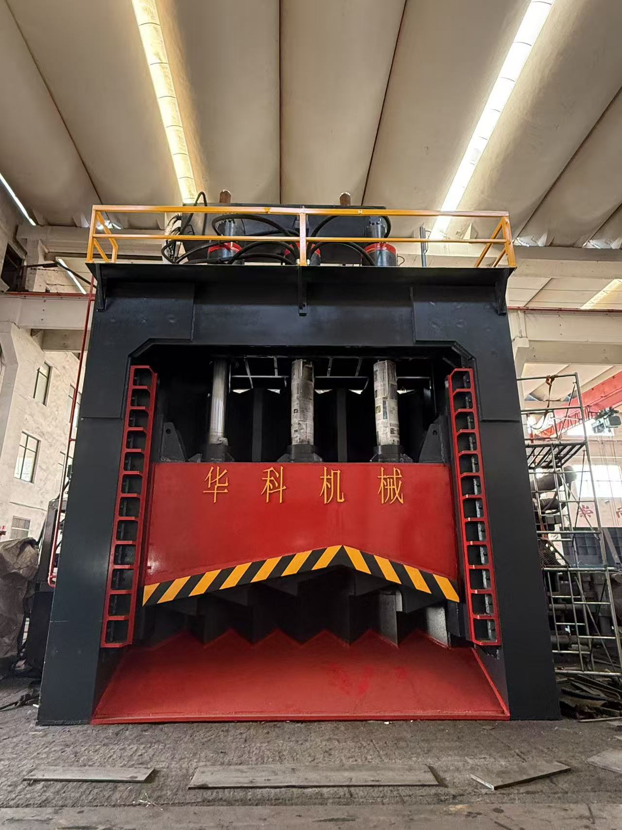 Blog công ty mới nhất về Sản phẩm mới máy cắt thủy lực phế liệu kim loại đa lưỡi.