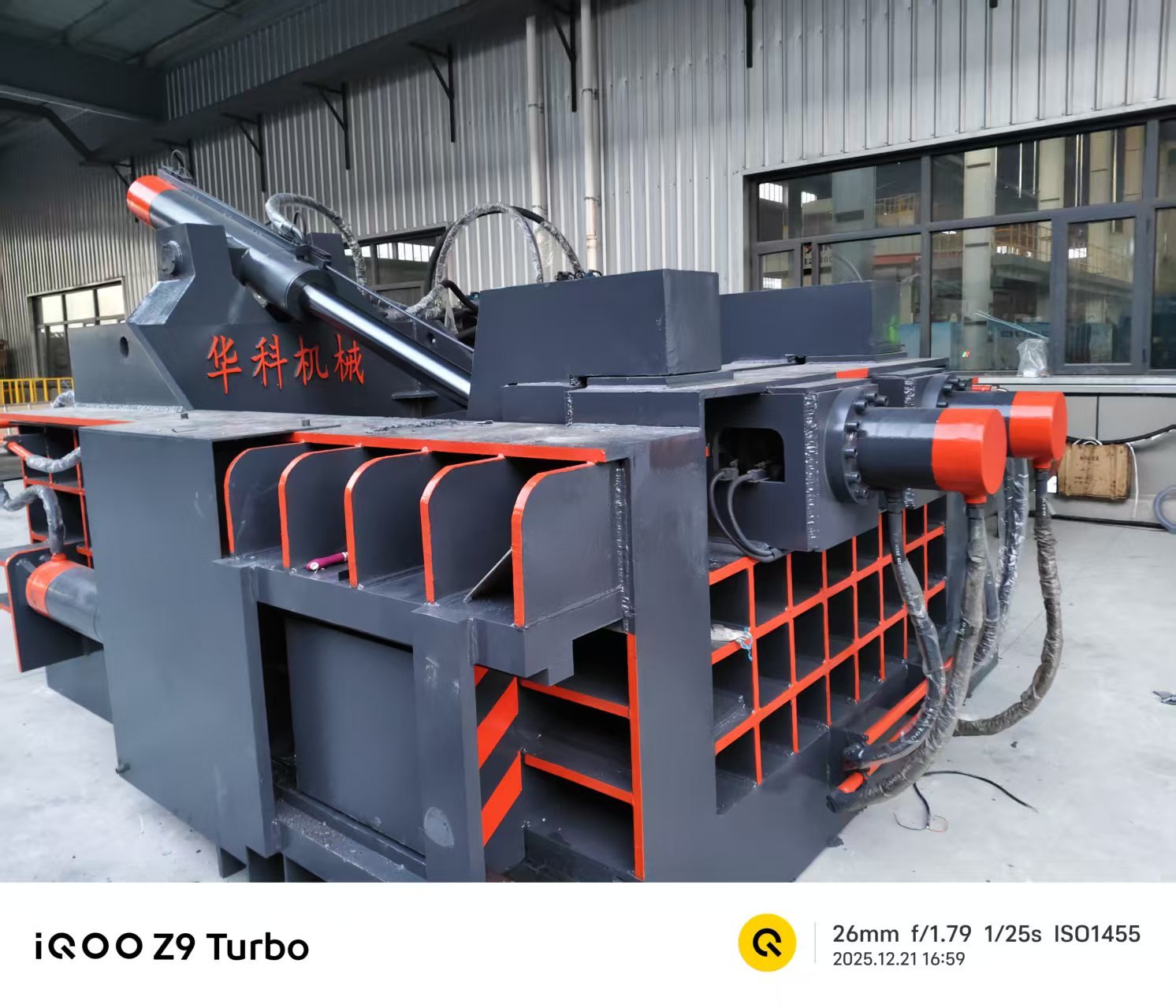 Blog công ty mới nhất về What Causes Hydraulic Pressure Loss in a Scrap Metal Baler Machine? Symptoms and Causes
