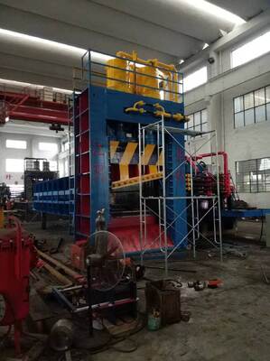Mua Máy cắt thép gantry hạng nặng có tính năng điều khiển thủy lực lý tưởng cho việc cắt chính xác các tấm thép lớn trong sản xuất online manufacture